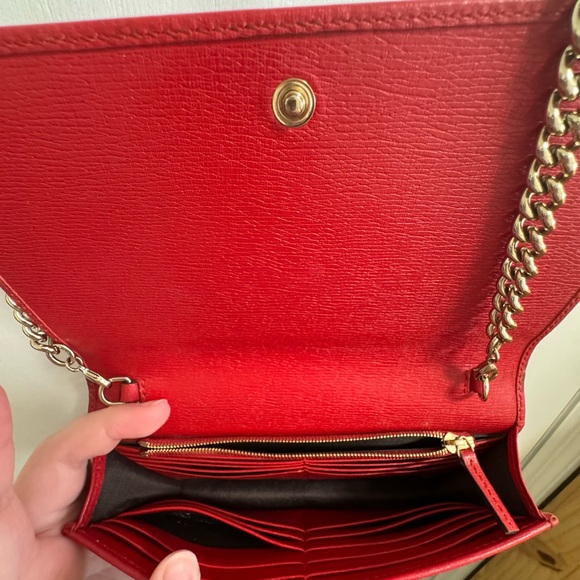 Gucci Textured Calfskin Medium Betty Chain Wallet Red - Picture 9 of 9